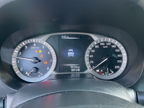 Nissan NP300 Frontier 2.5 Le Aa Mt