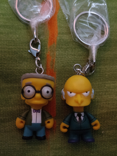 Kidrobot Simpson Burns Y Smithers Llavero