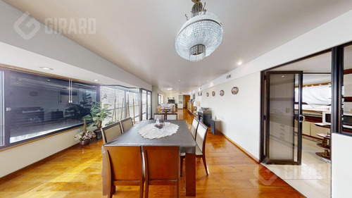 Piso En Venta Con Vista Panoramica, Ubicado En La Exclusiva Diagonal Pueyrredon.