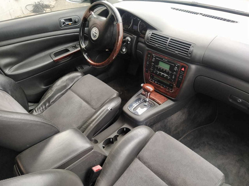 Volkswagen Passat 3.0 V6