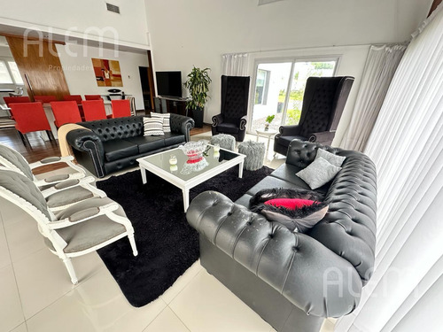 Casa En Venta En Barrio Privado San Eliseo Canning