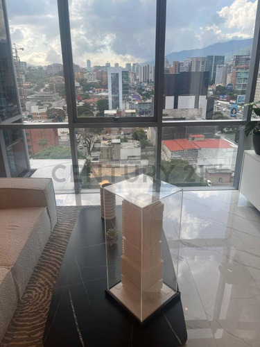 Venta De Apartamento De Lujo Con Financiamiento En Torre Sky Park, Las Mercedes
