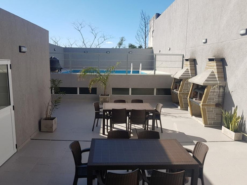 Imagen 5 de 14 de Departamento En Venta En Piñeyro