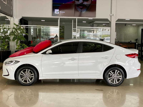 Imagem 5 de 15 de Hyundai Elantra 2017