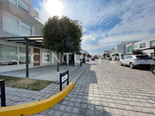 Casa En Venta, Cumbres Residencial, San Mateo Cuanalá, San Andres Cholula, Pue.
