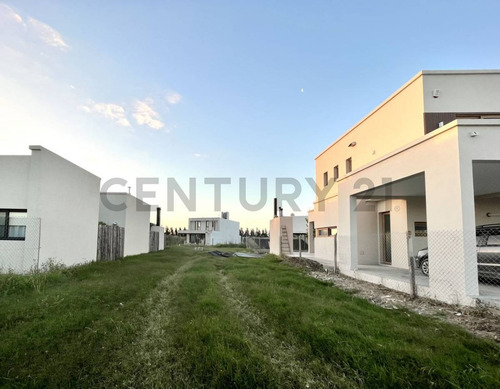 Lote En Venta En Barrio El Quimilar, City Bell