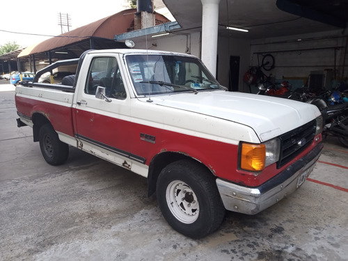 Ford F-100 4.2 Xlt 