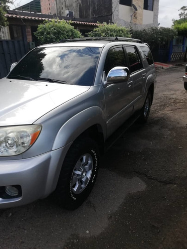 Camioneta 4runner 4x2