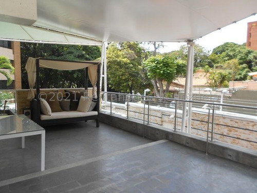 Imagen 10 de 12 de Casa En Venta En La Castellna 22-10485 Caro Fermoso 0424-2083128
