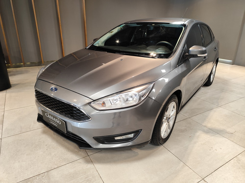 Ford Focus III 1.6 Sedan S