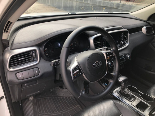 Imagen 8 de 13 de Kia Sorento 2019 Ex