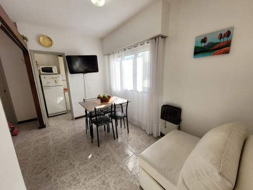 Imagen 5 de 15 de Departamento En Alquiler Por Temporada En Plaza Colón