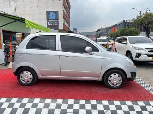 Chevrolet Spark LIFE 1.0 MT