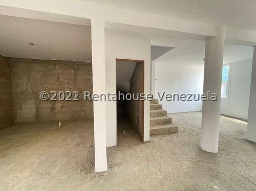 Imagen 4 de 10 de Excelente Opción Para Estrenar En Este Townhouse Con Ubicacion En Santa Irene, Punto Fijo.