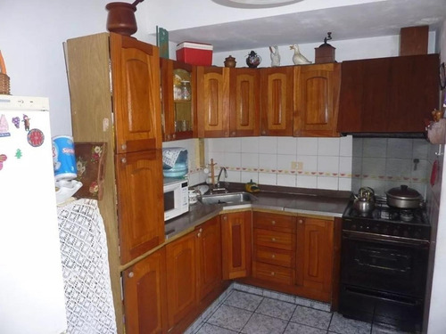 Imagen 4 de 8 de Casa 4 Amb Cochera Jardín Mas Casa 3 Amb Independiente
