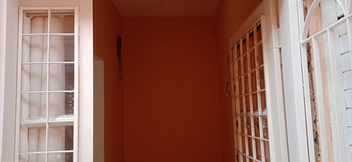 Casa Terrea De Esquina Com Salão Comercial Otima Localização