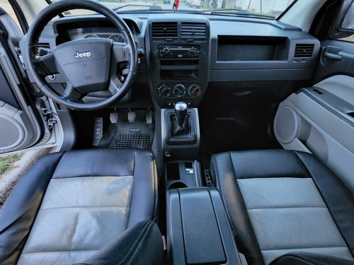 Imagen 7 de 11 de Jeep Compass 2007 2.4 Limited