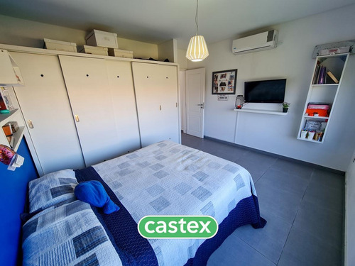 Imagen 15 de 30 de Casa Con Fondo Al Lago Y Piscina En Venta En Terravista