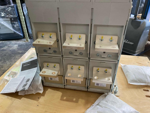 Disjuntor Emax E2.2 1600a Ekip Touch Abb