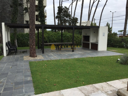 Muy Lindo Departamento De 2 D, 2 Baños Con Terraza Con Parrillero Ideal Para Vivir Todo El Año. Consulte!!!!!!!-ref:573