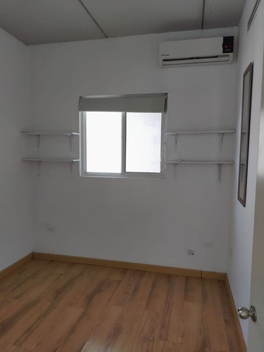 Imagen 10 de 15 de Venta De Departamento En Privada Cumbres