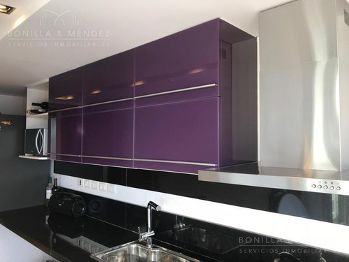 Look Brava, La Mejor Planta De 1 Dormitorio De Todo Punta Del Este! Precio De Venta Sin Muebles.