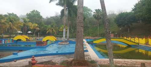 Renta Casa Con Albercas Col. Corralillos Coatzintla Veracruz
