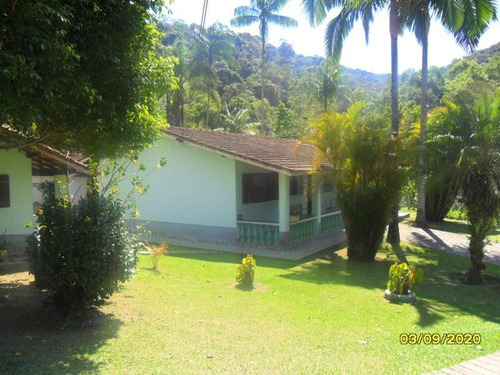 Excelente Chácara Com Piscina E Lago Cod: 4337