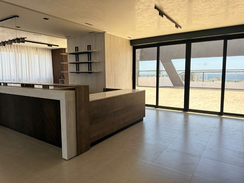 Torre De Lujo, Nuevo A Estrenar Con, Área Social Full, Lobby De Lujo, Próximo A Down Town Center, Bella Vista.