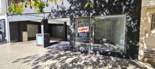 Pasco Y Buenos Aires. Local Oficina A La Calle. A Estrenar. Colegio Español - Oportunidad!!