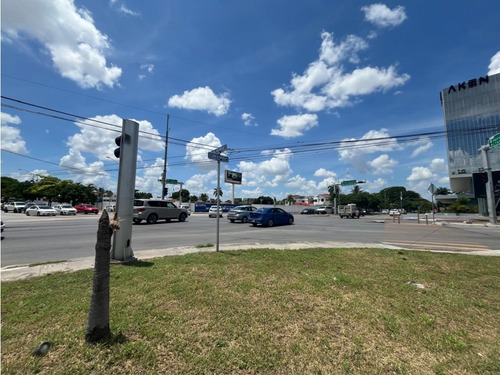 Oficinas En Renta, Sobre Prolongación Montejo, Ideal * Negocios