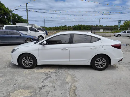 Hyundai Avante 2019 En Bavaro