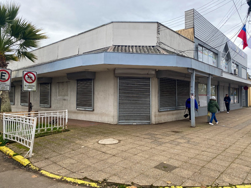 Gran Local Comercial Frente A Plaza De Armas Carahue