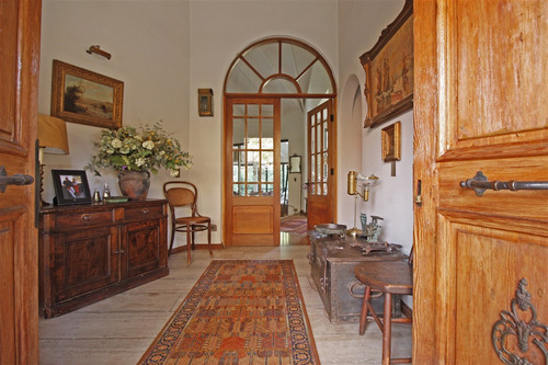 Acogedora Casa En Manquehue Oriente - La Dehesa