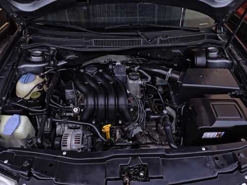 Volkswagen Jetta 2.0 City 5vel Mt