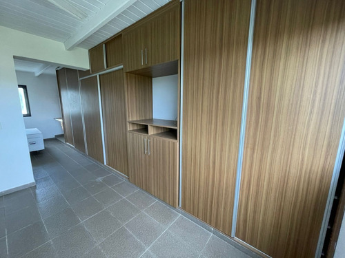 Imagen 7 de 15 de Casa A La Venta En Villa Del Lago