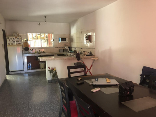 Imagen 5 de 16 de Casa - Ituzaingó Norte Venta Casa 4 Amb Amplios Sobre Lote En Esquina