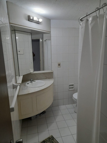 Imagen 5 de 7 de Apartamento En Venta De 2 Dormitorios En Roosevelt