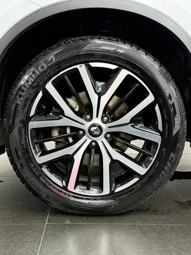 Renault Koleos 2.5 Intens 4X4 Bose