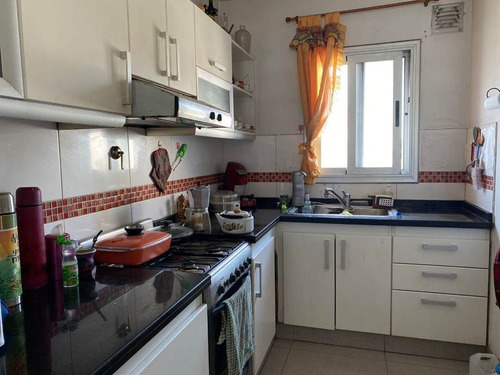 Imagen 7 de 14 de Departamento En Venta En Moreno Centro