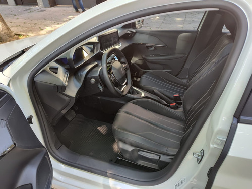 Peugeot 208 1.6 Feline Tiptronic