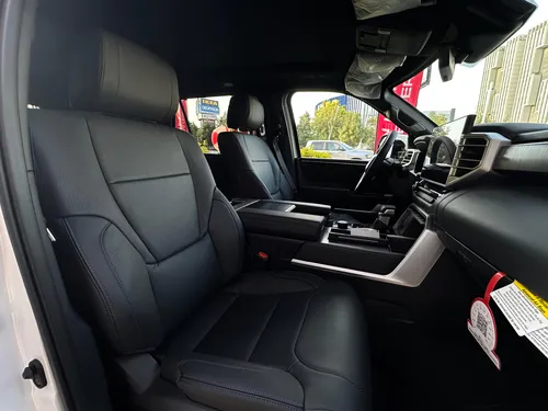 Toyota Sequoia PLATINUM BLANCA 2025