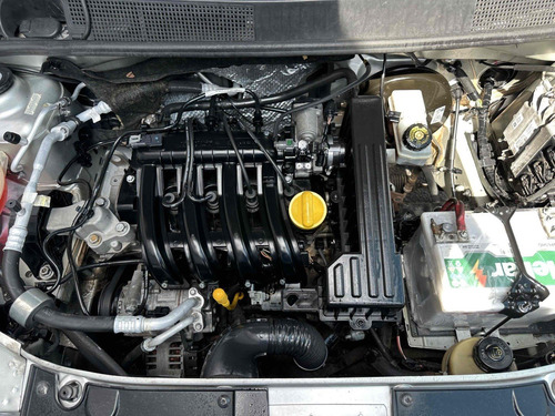 Renault Sandero 1.0 AUTHENTIQUE 16V FLEX 4P MANUAL