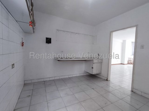 Yj Apto Altamira Confortable Apartamento Para Su Remodelación, Con Gran Potencial