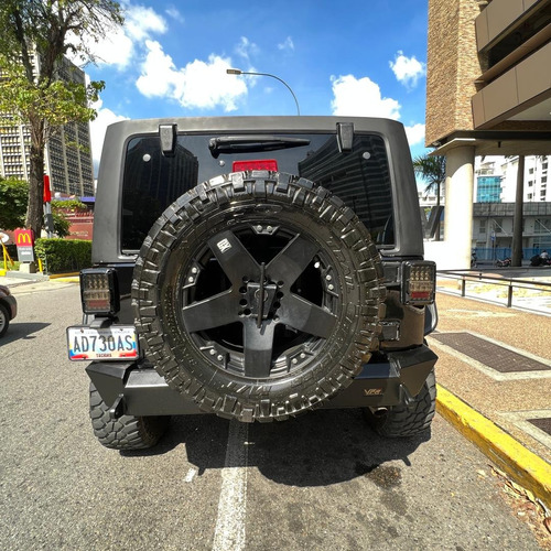 Imagen 2 de 11 de Jeep Wrangler Rubicon 2012