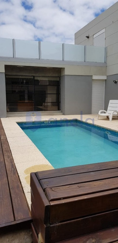 Punta Del Este, Zona Rincon Del Indio- Ref: 997
