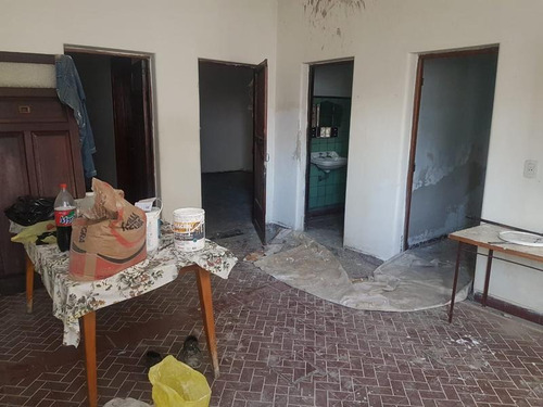 Imagen 4 de 8 de Casa - Lanús Oeste