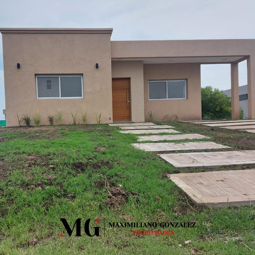 Imagen 3 de 8 de Casa En Venta - Santo Domingo
