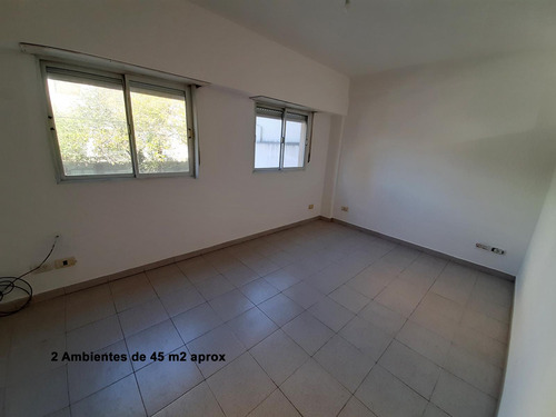 Venta De Edificio Sobre Calle Alem Al 700, Morón