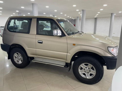 Imagen 2 de 14 de Toyota Meru